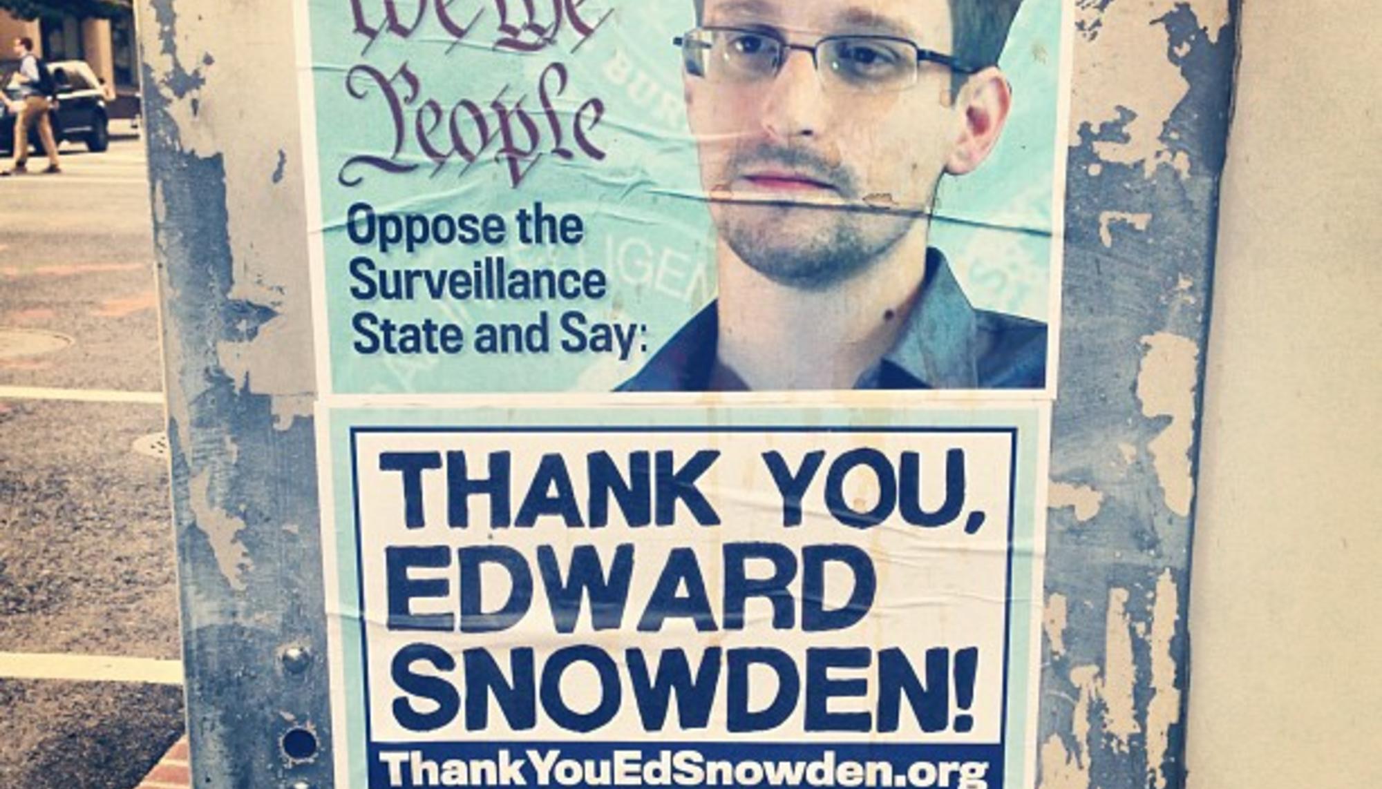 Homenaje a Edward Snowden